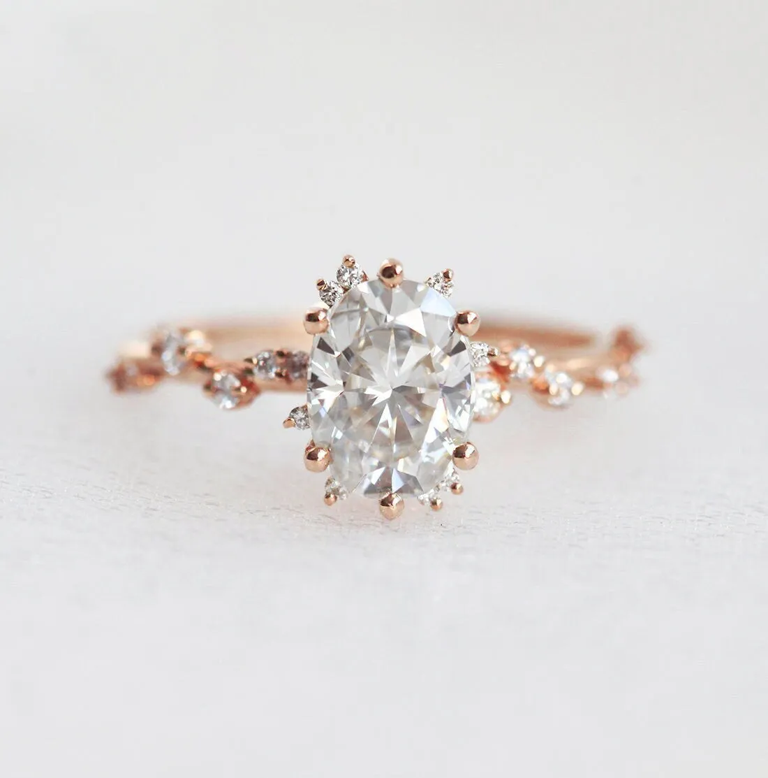 Bokeh Oval Diamond Ring