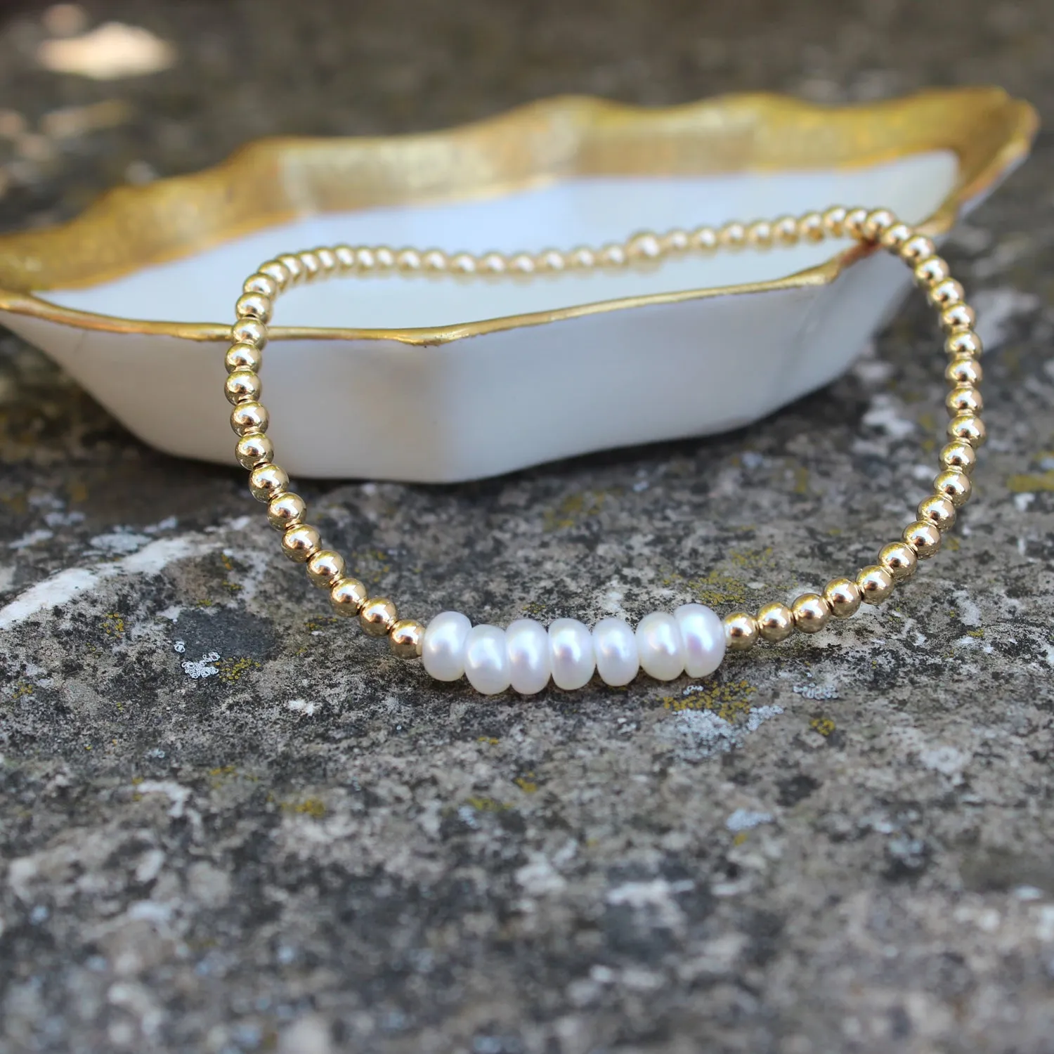 Button Pearl Beaded Bracelet