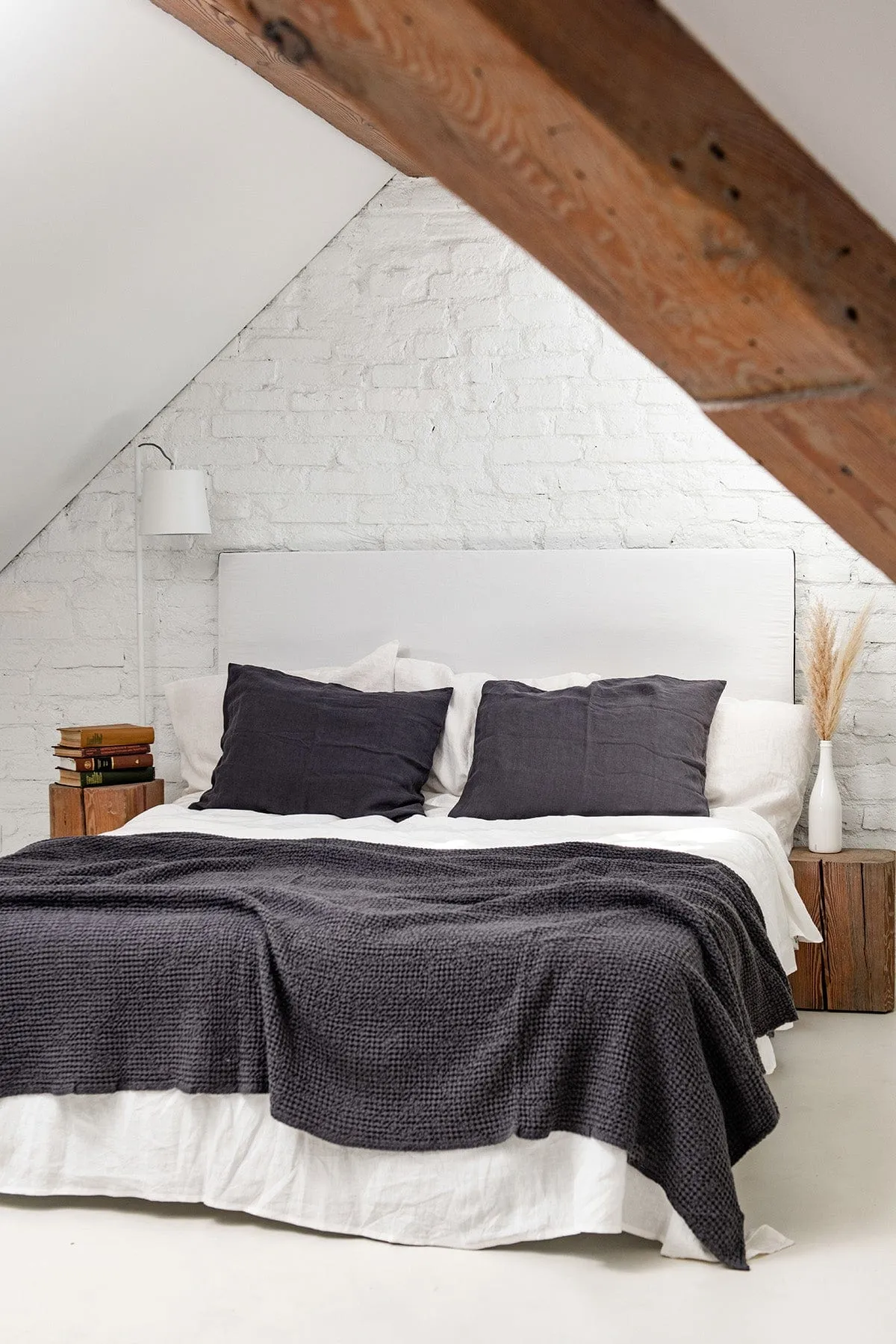 Linen Waffle Bed Throw | Charcoal