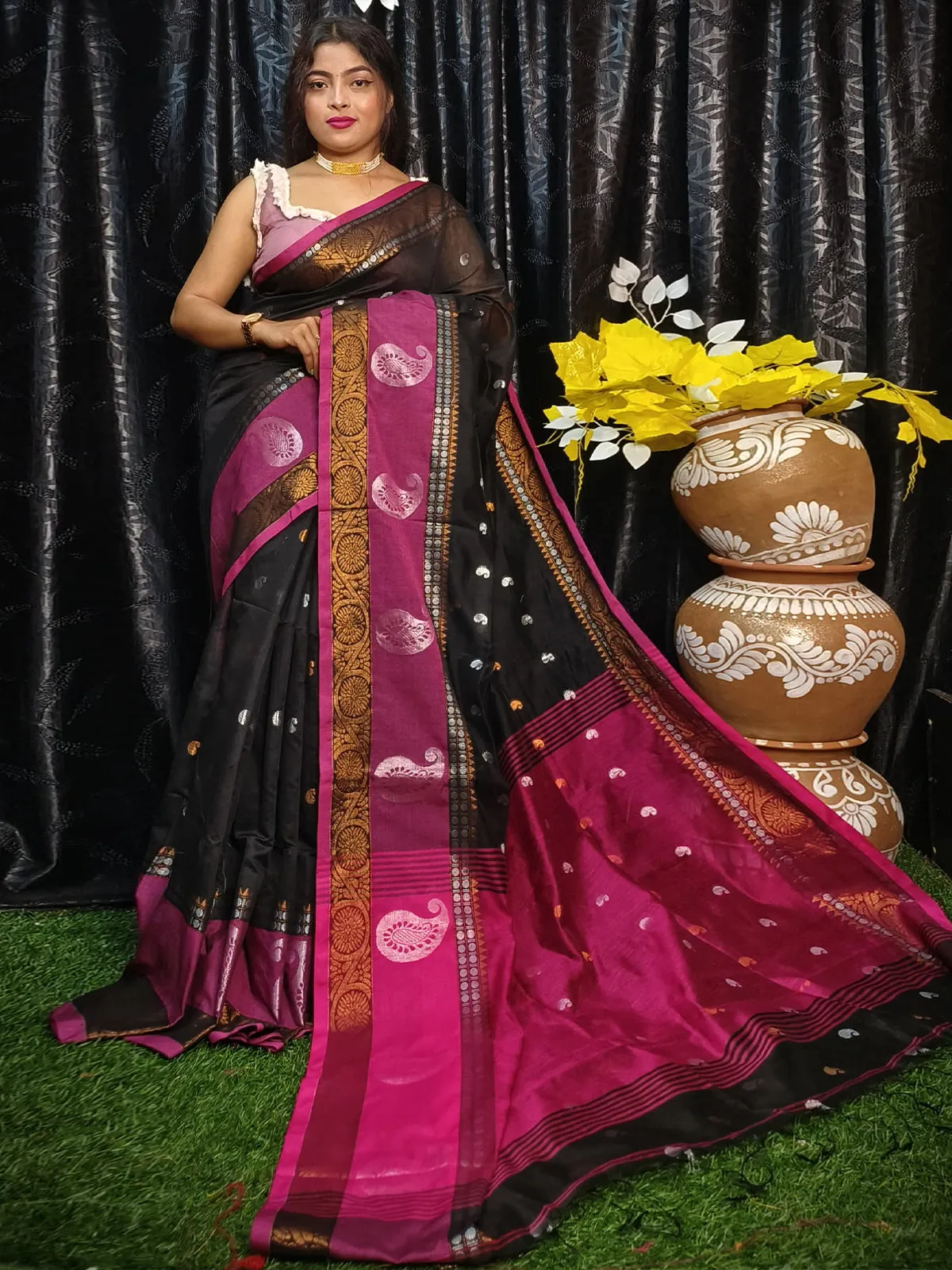 Odette Black Silk Blend Saree with Unstitched Blouse For Women