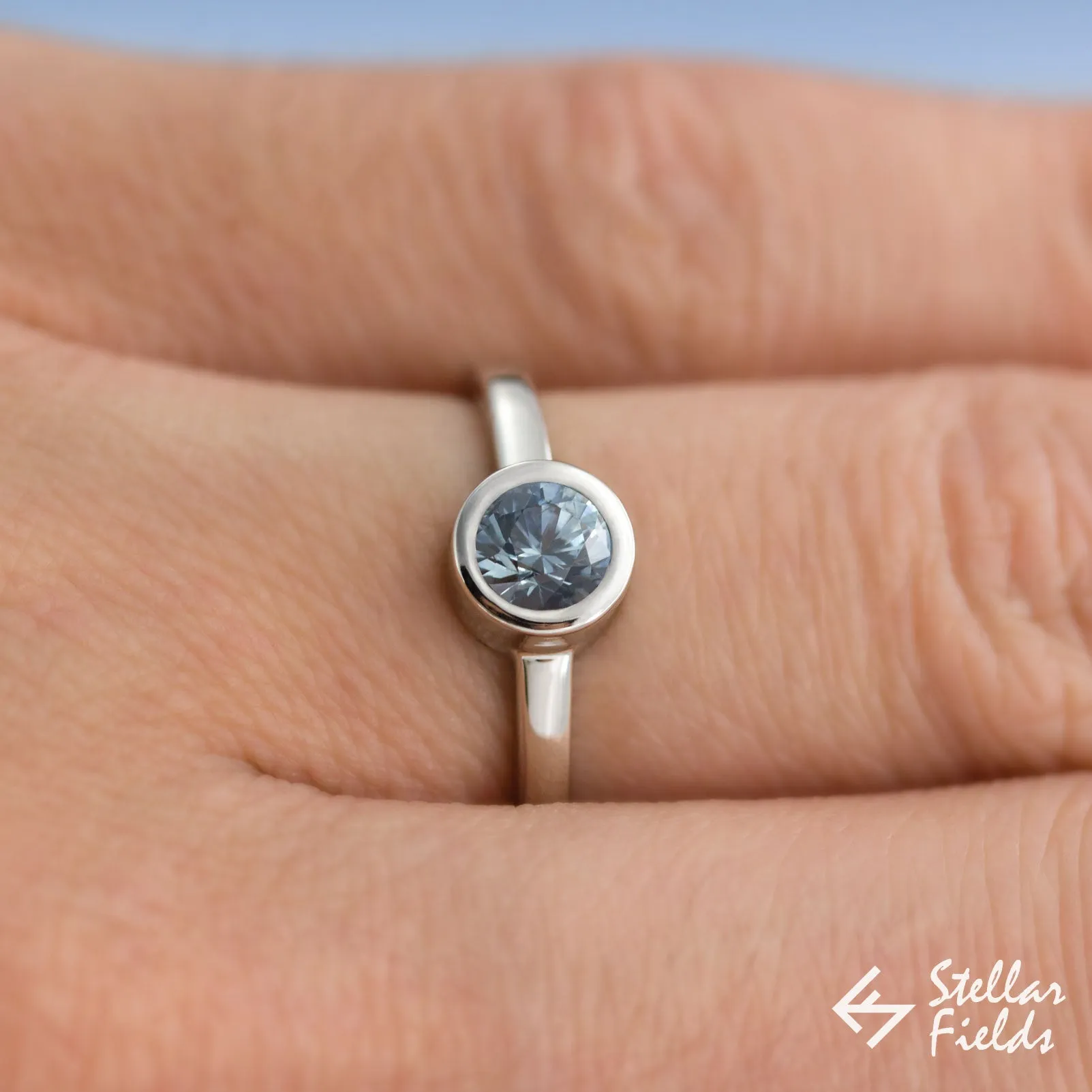 Round Bezel Minimal Engagement Ring