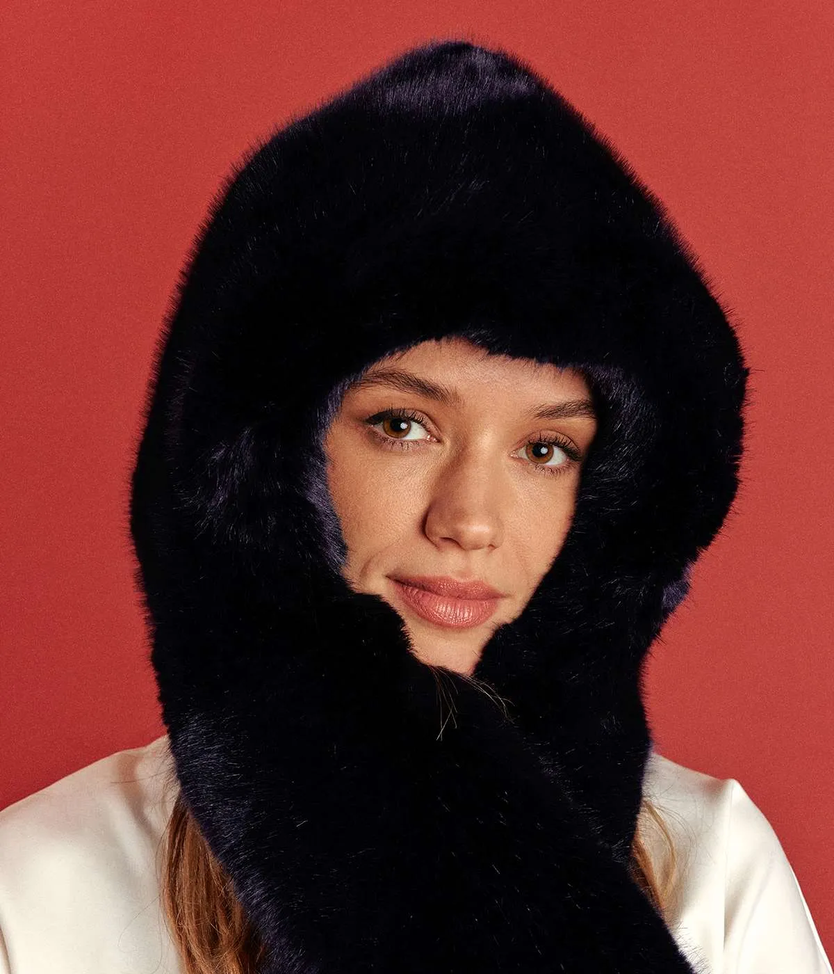 Suzan Vegan Fur Hooded Scarf | Midnight Blue